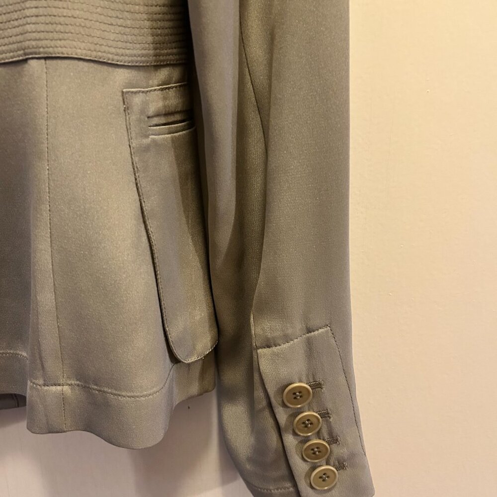 Blazer - Picture 6 of 8